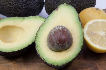 avocado-rezept-vegan-guacamole